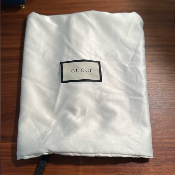 GUCCI Arli Tiger Print Medium Shoulder Bag - Picture 10 of 12